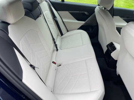 2024 BMW i5 - photo 25