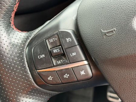 2020 Ford Focus - photo 14