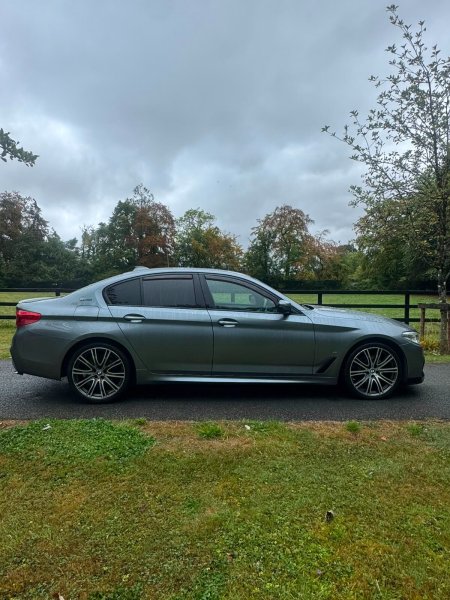 2017 BMW 5-Series - photo 3