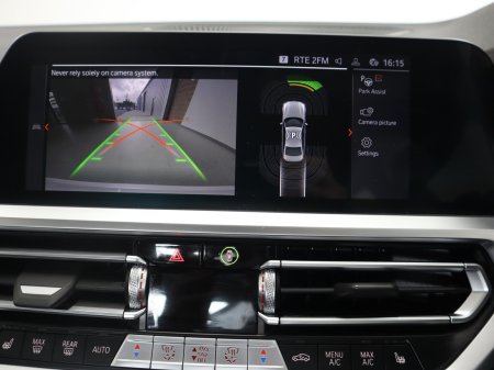 2022 BMW 3-Series - photo 15