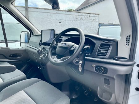 2025 Ford Transit - photo 5