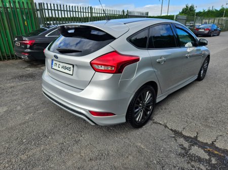 2017 Ford Focus - photo 5