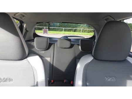 2020 Toyota Yaris - photo 20