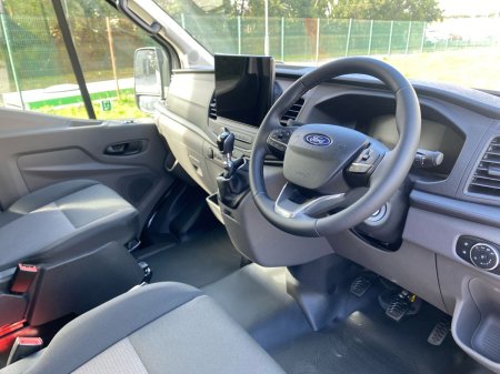 2026 Ford Transit Minibus - photo 6