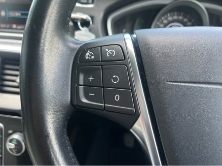 2017 Volvo V40 - photo 19
