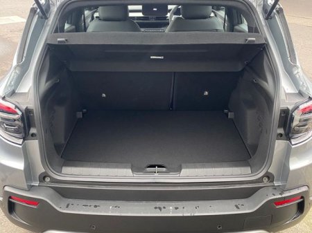 2026 Jeep Avenger - photo 8