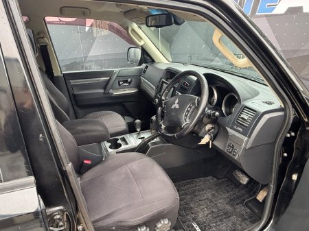 2014 Mitsubishi Pajero - photo 9