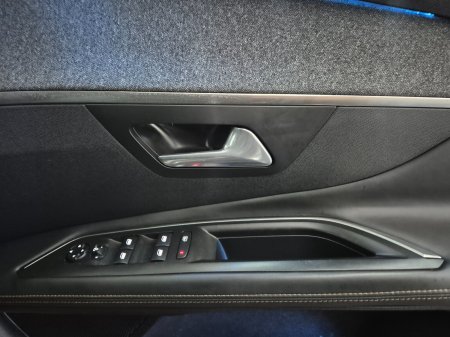 2018 Peugeot 3008 - photo 11
