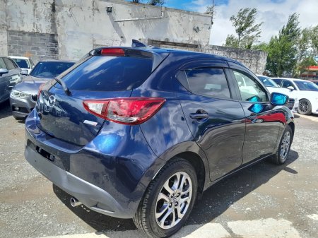 2017 Mazda Demio - photo 6