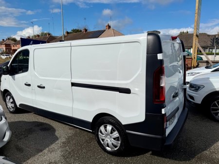 2021 Renault Trafic - photo 2