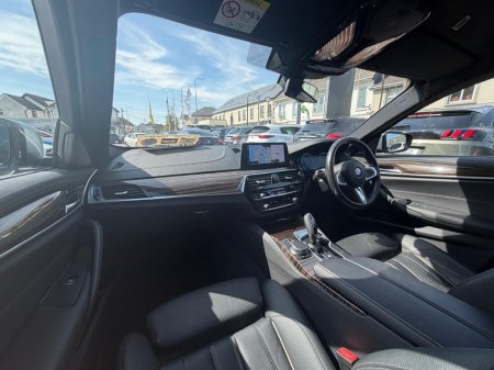 2017 BMW 5-Series - photo 24