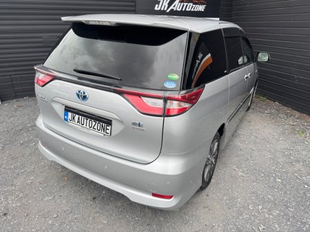 2018 Toyota Estima - photo 4