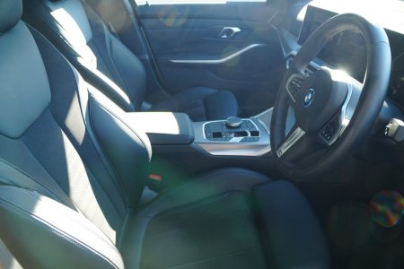2025 BMW 3-Series - photo 11