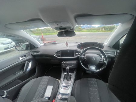 2017 Peugeot 308 - photo 9