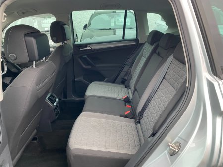 2021 Volkswagen Tiguan - photo 14