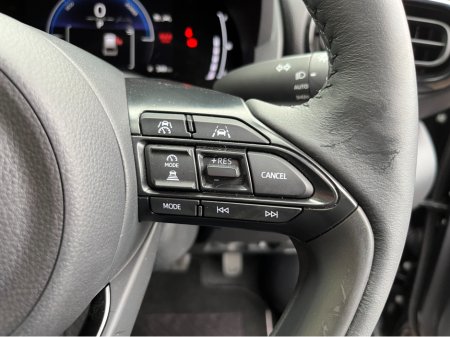 2025 Toyota Yaris Cross - photo 23