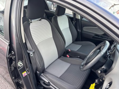 2017 Toyota Yaris - photo 9