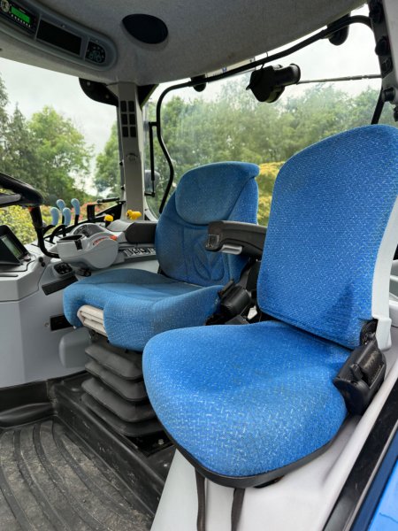 2008 New Holland T6080 - photo 14