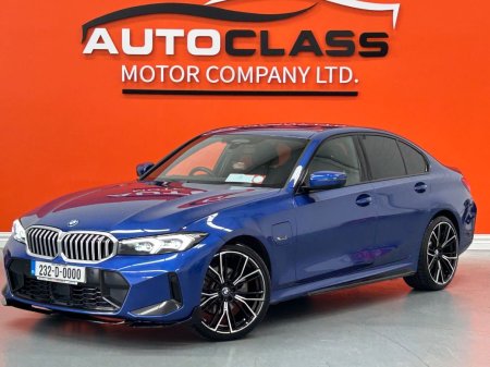 2023 BMW 3-Series - photo 7