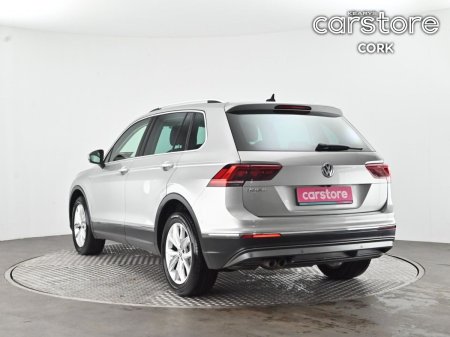 2020 Volkswagen Tiguan - photo 3