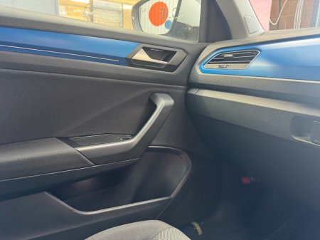 2021 Volkswagen T-Roc - photo 16