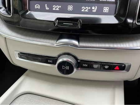 2024 Volvo XC60 - photo 22