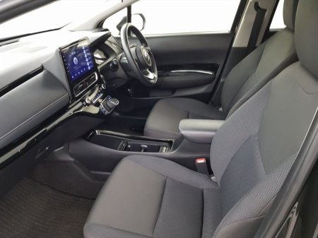 2021 Toyota Aqua - photo 4