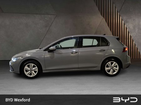 2024 Volkswagen Golf - photo 4