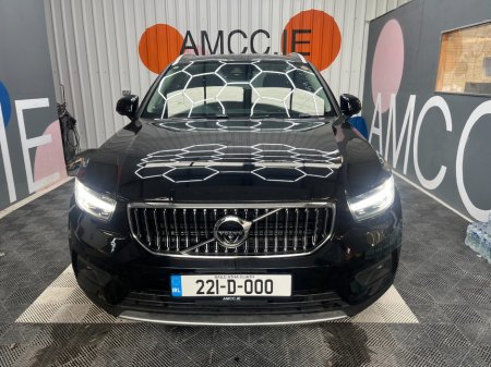 2022 Volvo XC40 - photo 2
