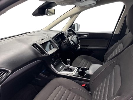 2022 Ford Galaxy - photo 2