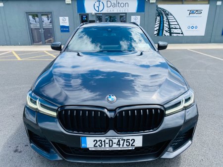 2023 BMW 5-Series - photo 2
