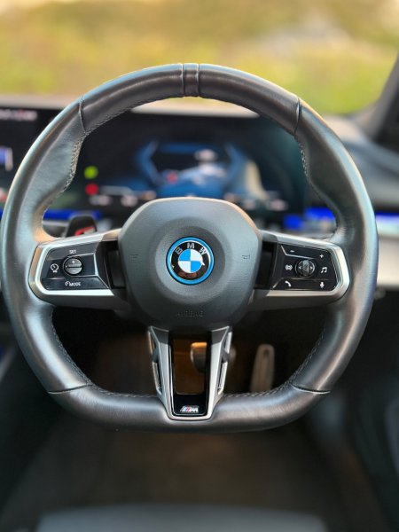 2023 BMW i5 - photo 17