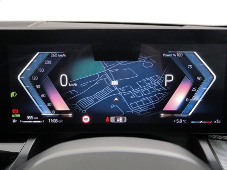 2024 BMW 5-Series - photo 9