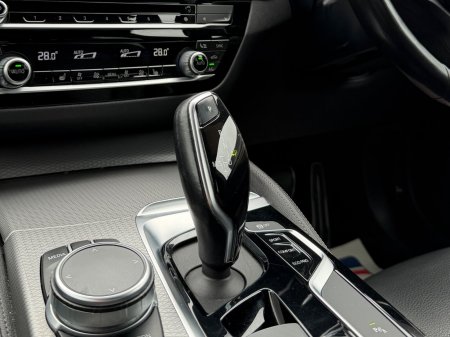 2020 BMW 5-Series - photo 27