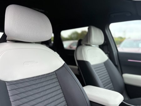 2027 Kia EV4 - photo 4