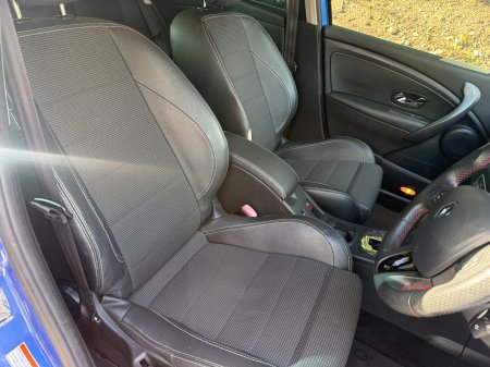 2015 Renault Megane - photo 24