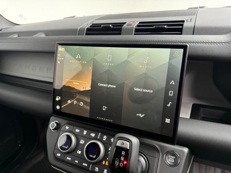 2026 Land Rover Defender - photo 19