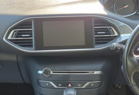 2017 Peugeot 308 - photo 16