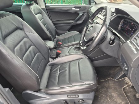 2020 Volkswagen Tiguan - photo 19