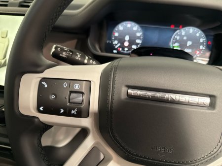 2026 Land Rover Defender - photo 21