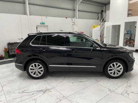 2019 Volkswagen Tiguan - photo 2
