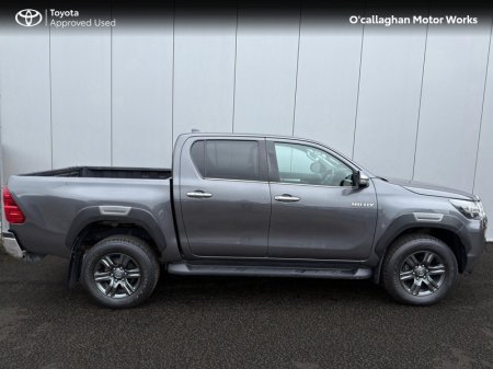 2024 Toyota Hilux - photo 3