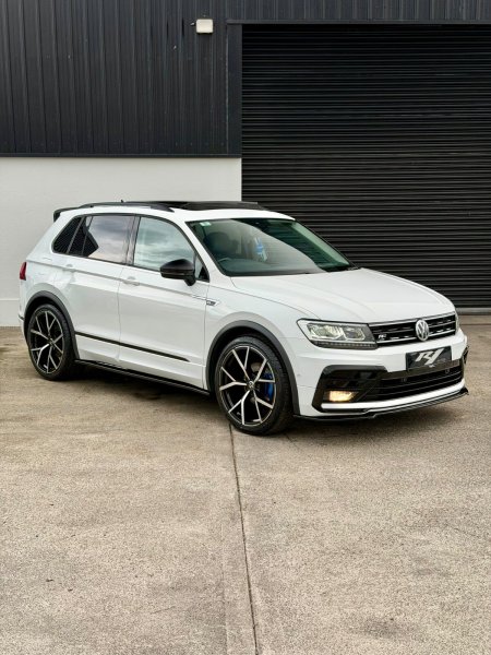 2020 Volkswagen Tiguan - photo 5