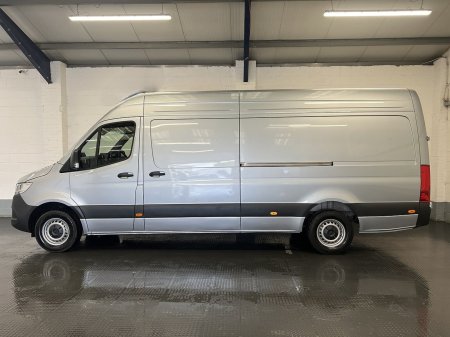 2025 Mercedes-Benz Sprinter - photo 14