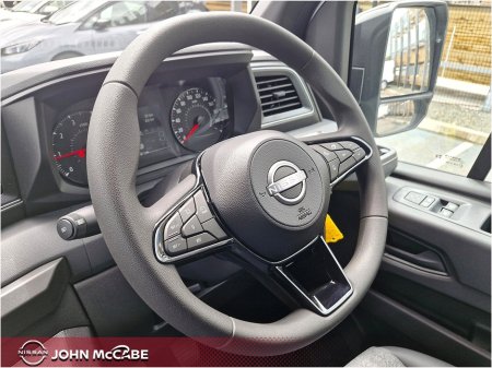 2026 Nissan Interstar - photo 18