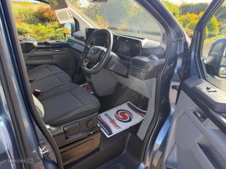 2025 Ford Transit Custom - photo 7