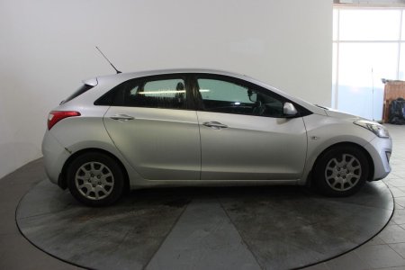 2012 Hyundai i30 - photo 2