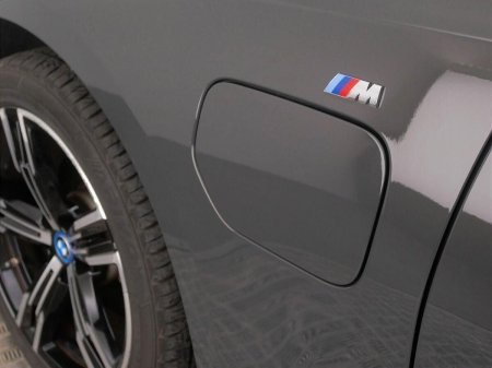 2025 BMW 3-Series - photo 26