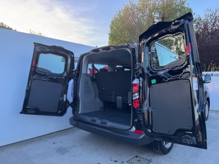 2026 Ford Tourneo Custom - photo 18