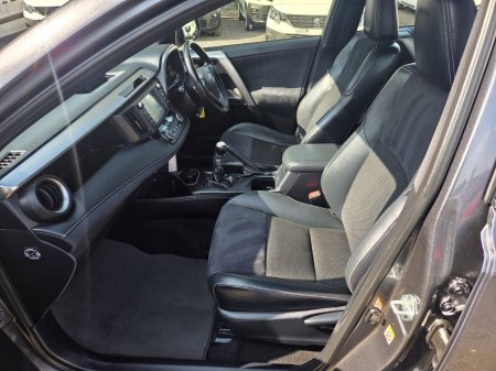 2016 Toyota RAV4 - photo 9
